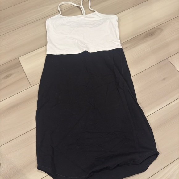 lululemon athletica Dresses & Skirts - lululemon athletica power y dress